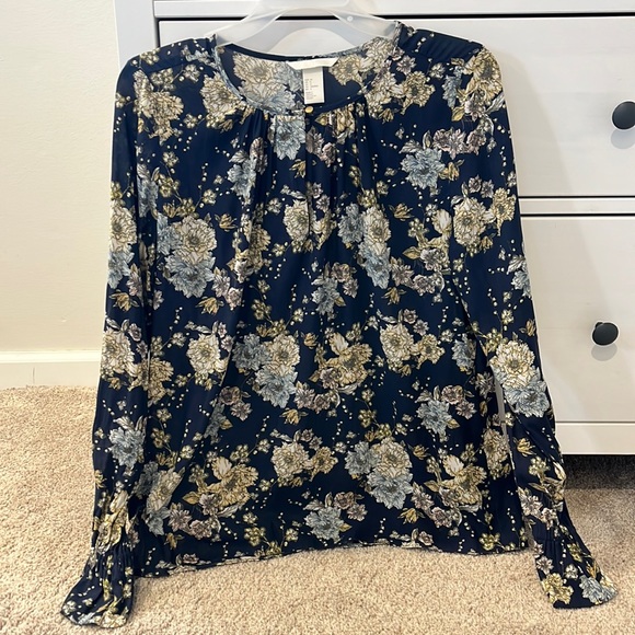 H&M Blouse - Picture 1 of 5